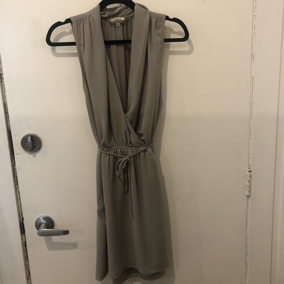 Aritizia Wilfred Sabine Dress Grey - Picture 3 of 3